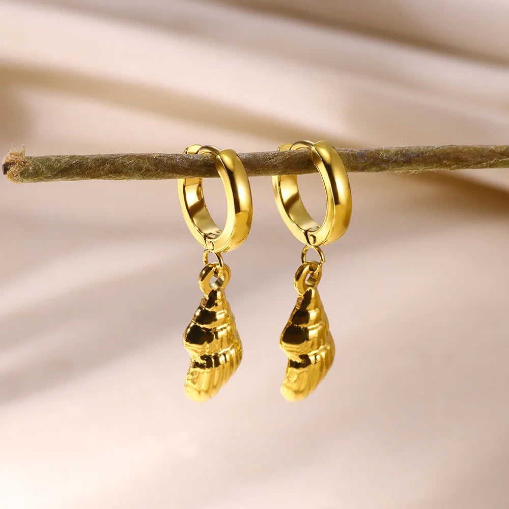 Brincos de argola de concha de estrela do mar de água doce para mulheres elegantes de aço inoxidável cor dourada aretes acessórios de joias de natal